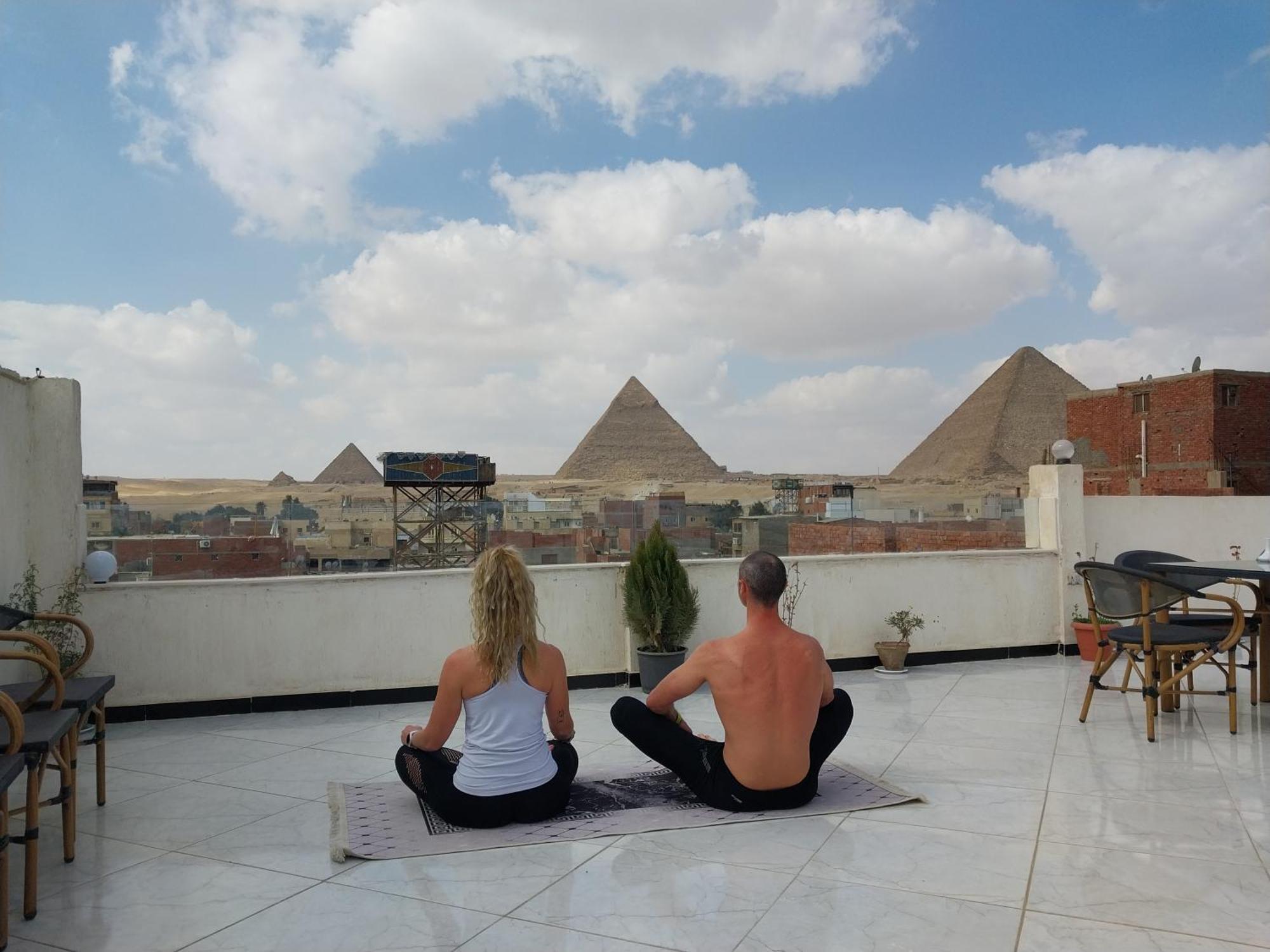 ホテル Eagles Pyramids View Kafret el-Gabal エクステリア 写真